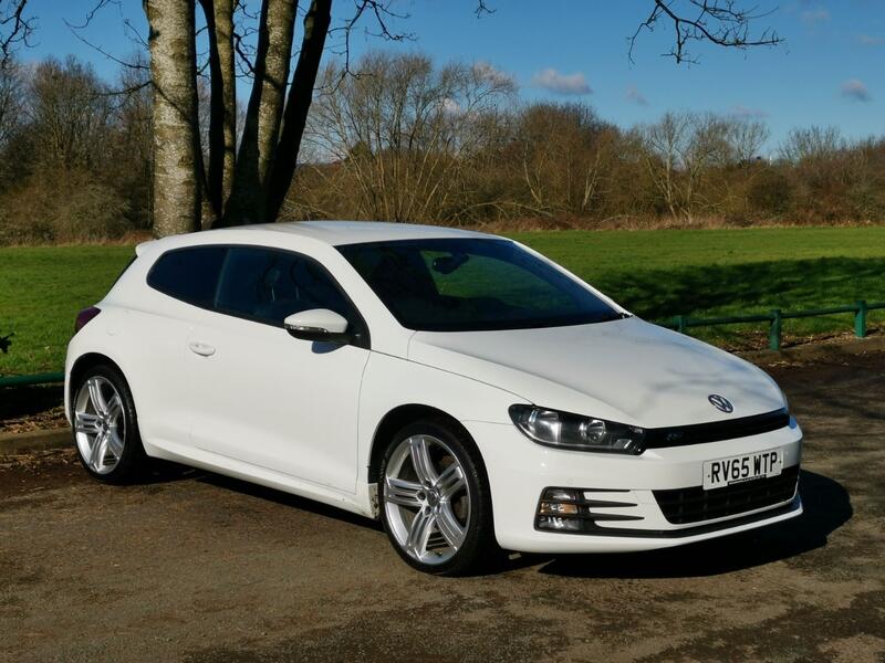 VOLKSWAGEN SCIROCCO 2.0 TDI BlueMotion Tech R-Line