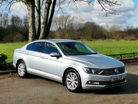 VOLKSWAGEN PASSAT 2.0 TDI BlueMotion Tech SE Business 