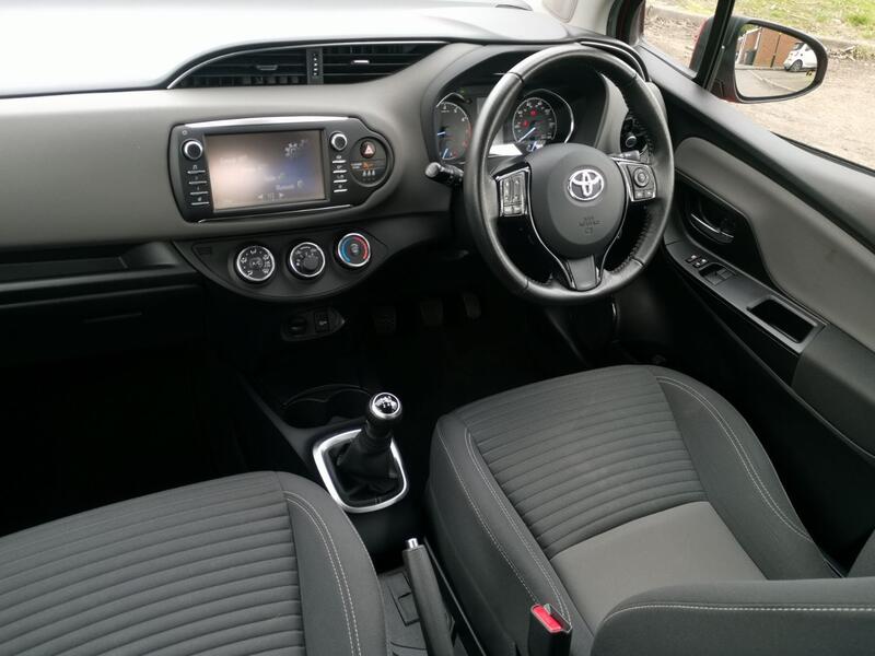 TOYOTA YARIS