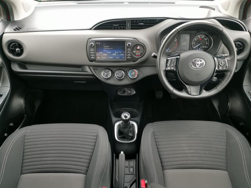 TOYOTA YARIS
