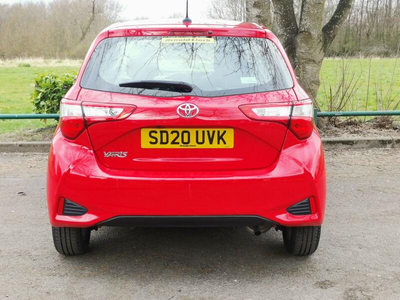 TOYOTA YARIS