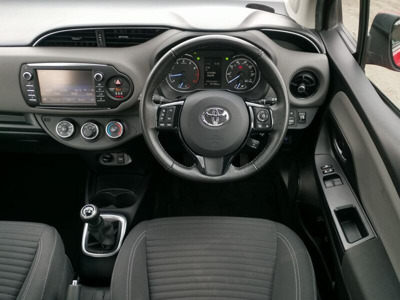 TOYOTA YARIS