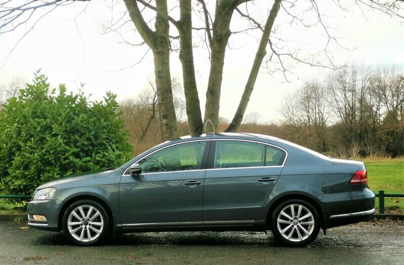 VOLKSWAGEN PASSAT