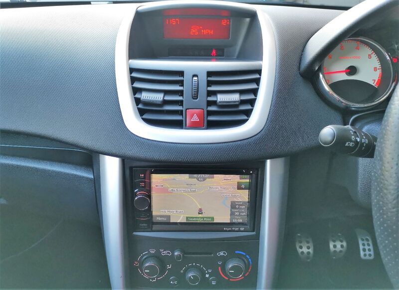 PEUGEOT 207