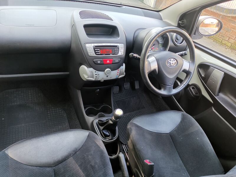 TOYOTA AYGO