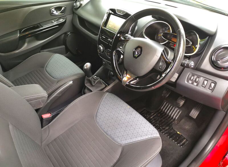 RENAULT CLIO